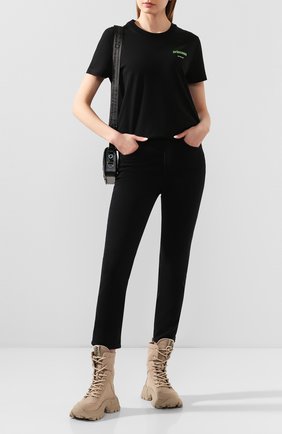 Женская хлопковая футболка OFF-WHITE черного цвета по цене 16950 руб., арт. 0WAA049R20B071011041 | Фото 2 Женская хлопковая футболка OFF-WHITE черного цвета, арт. 0WAA049R20B071011041 | Фото 2
