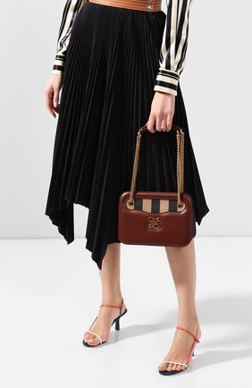 Женская сумка kalligraphy pocket FENDI бордового цвета по цене 185500 руб., арт. 8BT318 AAFG | Фото 2 Женская сумка kalligraphy pocket FENDI бордового цвета, арт. 8BT318 AAFG | Фото 2