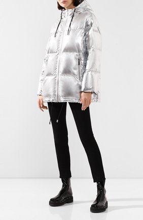 Женский пуховая куртка MICHAEL MICHAEL KORS серебряного цвета по цене 46150 руб., арт. MH92J2580Y | Фото 2 Женский пуховая куртка MICHAEL MICHAEL KORS серебряного цвета, арт. MH92J2580Y | Фото 2