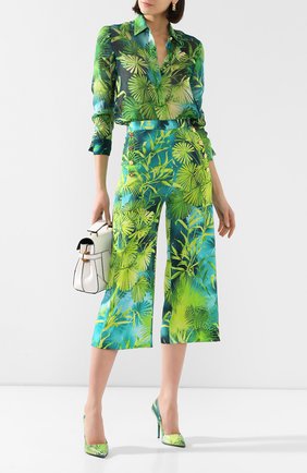 Женские кюлоты из вискозы VERSACE зеленого цвета по цене 78250 руб., арт. A85702/A234700 | Фото 2 Женские кюлоты из вискозы VERSACE зеленого цвета, арт. A85702/A234700 | Фото 2