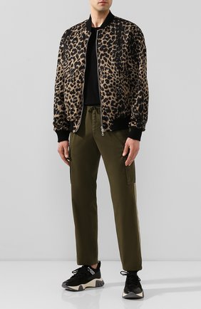 Мужские комбинированные кроссовки squalo knit VERSACE черно-белого цвета по цене 67900 руб., арт. DSU8007/DCL5G | Фото 2 Мужские комбинированные кроссовки squalo knit VERSACE черно-белого цвета, арт. DSU8007/DCL5G | Фото 2