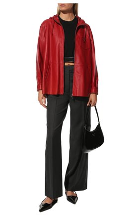 Женская кожаная куртка PRADA красного цвета по цене 265000 руб., арт. 58A015-1WDV-F0011 | Фото 2 Женская кожаная куртка PRADA красного цвета, арт. 58A015-1WDV-F0011 | Фото 2
