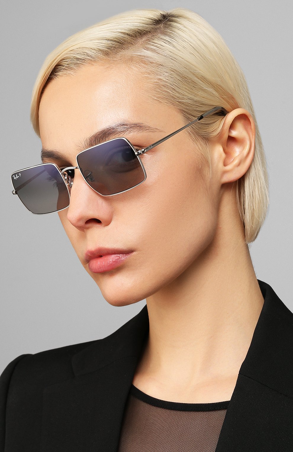Женские солнцезащитные очки RAY-BAN серебряного цвета по цене 15100 руб., арт. 1969-914978 | Фото 2 Женские солнцезащитные очки RAY-BAN серебряного цвета, арт. 1969-914978 | Фото 2