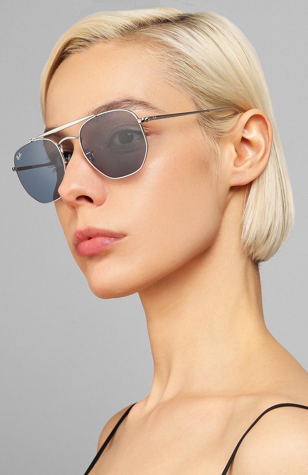 Женские солнцезащитные очки RAY-BAN голубого цвета по цене 11400 руб., арт. 3648-003/56 | Фото 2 Женские солнцезащитные очки RAY-BAN голубого цвета, арт. 3648-003/56 | Фото 2
