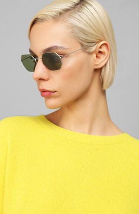 Женские солнцезащитные очки RAY-BAN зеленого цвета по цене 11700 руб., арт. 3556-91984E | Фото 2 Женские солнцезащитные очки RAY-BAN зеленого цвета, арт. 3556-91984E | Фото 2
