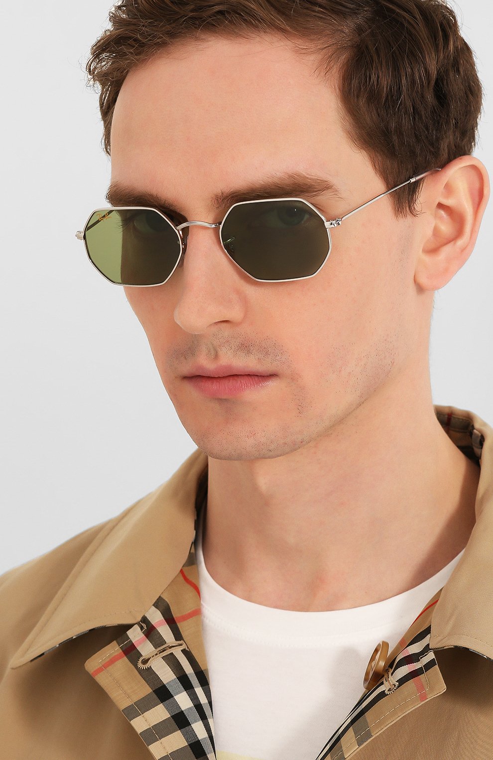 Женские солнцезащитные очки RAY-BAN зеленого цвета по цене 11700 руб., арт. 3556-91984E | Фото 3 Женские солнцезащитные очки RAY-BAN зеленого цвета, арт. 3556-91984E | Фото 3