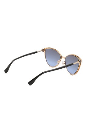 Женские солнцезащитные очки FENDI черного цвета, арт. 0413 2M2 | Фото 4 (Тип очков: С/з; Оптика Гендер: оптика-женское; Очки форма: Cat-eye)