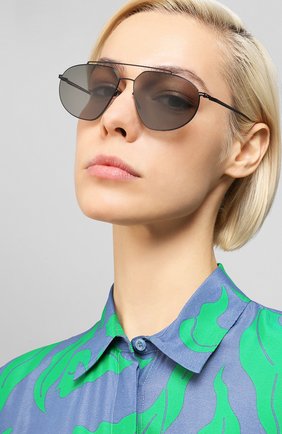 Мужские солнцезащитные очки MAISON MARGIELA черного цвета по цене 36800 руб., арт. MMESSE 022/E4-BLACK | Фото 2 Мужские солнцезащитные очки MAISON MARGIELA черного цвета, арт. MMESSE 022/E4-BLACK | Фото 2