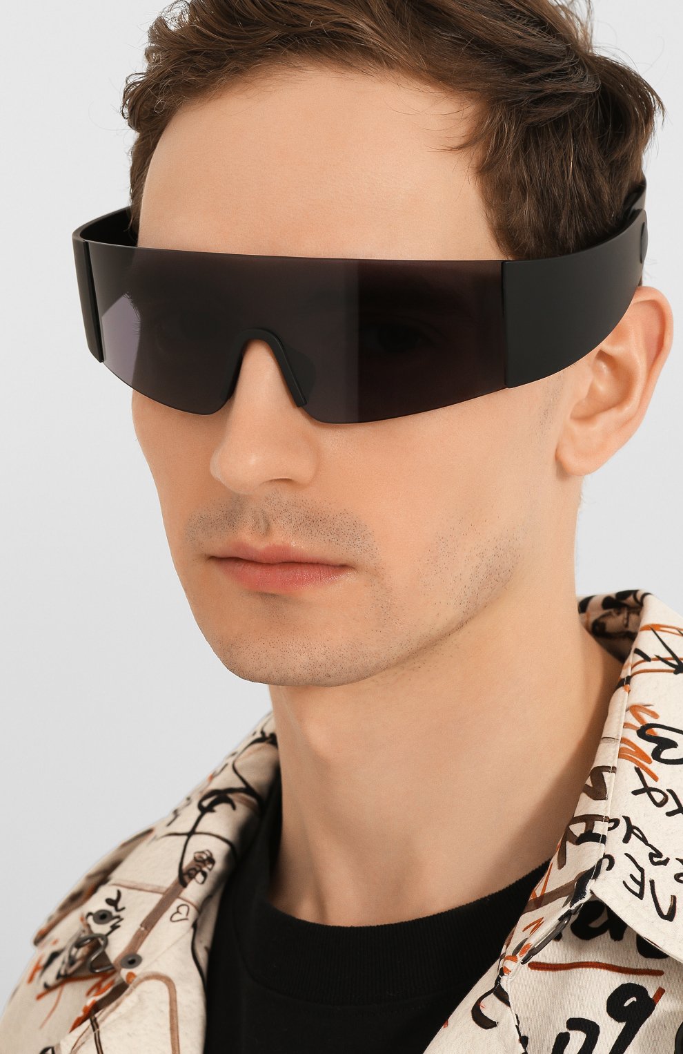 Женские солнцезащитные очки KENZO черного цвета по цене 21500 руб., арт. KZ40064I 01A | Фото 3 Женские солнцезащитные очки KENZO черного цвета, арт. KZ40064I 01A | Фото 3
