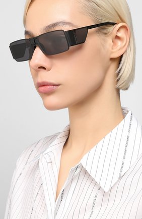 Женские солнцезащитные очки GIVENCHY черного цвета по цене 24200 руб., арт. 7165 807 | Фото 2 Женские солнцезащитные очки GIVENCHY черного цвета, арт. 7165 807 | Фото 2