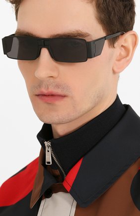 Женские солнцезащитные очки GIVENCHY черного цвета по цене 24200 руб., арт. 7165 807 | Фото 3 Женские солнцезащитные очки GIVENCHY черного цвета, арт. 7165 807 | Фото 3