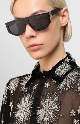 Женские солнцезащитные очки GIVENCHY черного цвета по цене 21200 руб., арт. 7156 807 | Фото 2 Женские солнцезащитные очки GIVENCHY черного цвета, арт. 7156 807 | Фото 2
