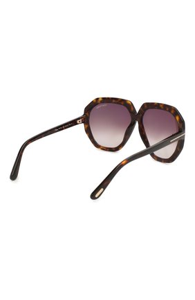 Женские солнцезащитные очки TOM FORD коричневого цвета по цене 23950 руб., арт. TF791 52T | Фото 4 Женские солнцезащитные очки TOM FORD коричневого цвета, арт. TF791 52T | Фото 4