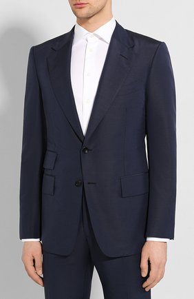 Мужской костюм TOM FORD синего цвета по цене 478500 руб., арт. 717R40/21AA43 | Фото 2 Мужской костюм TOM FORD синего цвета, арт. 717R40/21AA43 | Фото 2 (Материал внешний: Шелк, Шерсть; Рукава: Длинные; Материал подклада: Купро, Шелк; Костюмы М: Однобортный; Стили: Классический; Региональные ограничения белый список (Axapta Mercury): RU)