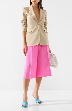 Женские кюлоты из смеси вискозы и шелка JACQUEMUS розового цвета по цене 49950 руб., арт. 201PA02/08450 | Фото 2 Женские кюлоты из смеси вискозы и шелка JACQUEMUS розового цвета, арт. 201PA02/08450 | Фото 2