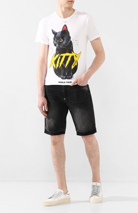 Мужская хлопковая футболка DOM REBEL белого цвета по цене 11850 руб., арт. ME0W/REGULAR T-SHIRT/H0LES | Фото 2 Мужская хлопковая футболка DOM REBEL белого цвета, арт. ME0W/REGULAR T-SHIRT/H0LES | Фото 2