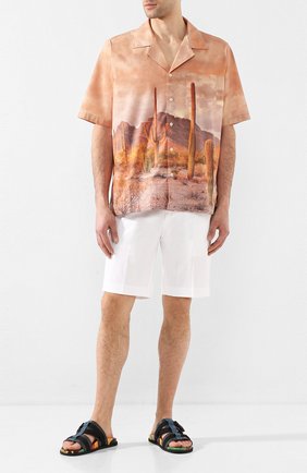 Мужская хлопковая рубашка RHUDE оранжевого цвета по цене 59450 руб., арт. RHU06PS20027 | Фото 2 Мужская хлопковая рубашка RHUDE оранжевого цвета, арт. RHU06PS20027 | Фото 2 (Материал внешний: Хлопок; Длина (для топов): Стандартные; Рукава: Короткие; Случай: Повседневный; Воротник: Отложной; Принт: С принтом; Мужское Кросс-КТ: Рубашка-одежда)