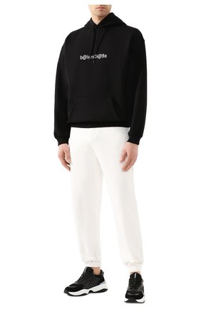Мужской хлопковое худи BALENCIAGA черного цвета по цене 56850 руб., арт. 570811/TIV51 | Фото 2 Мужской хлопковое худи BALENCIAGA черного цвета, арт. 570811/TIV51 | Фото 2