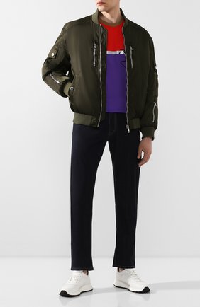 Мужские джинсы PRADA синего цвета по цене 41500 руб., арт. GEP178-1P8R-F0008-192 | Фото 2 Мужские джинсы PRADA синего цвета, арт. GEP178-1P8R-F0008-192 | Фото 2