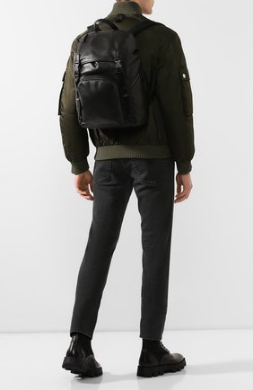 Мужской кожаный рюкзак PRADA черного цвета по цене 150000 руб., арт. 2VZ135-2BYA-F0002-HLY | Фото 2 Мужской кожаный рюкзак PRADA черного цвета, арт. 2VZ135-2BYA-F0002-HLY | Фото 2