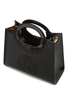 Женская сумка runaway small FENDI черного цвета по цене 179000 руб., арт. 8BH353 A8SL | Фото 4 Женская сумка runaway small FENDI черного цвета, арт. 8BH353 A8SL | Фото 4