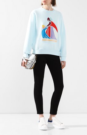 Женская хлопковый свитшот LANVIN голубого цвета по цене 39700 руб., арт. RW-T0666J-JR26-E20 | Фото 2 Женская хлопковый свитшот LANVIN голубого цвета, арт. RW-T0666J-JR26-E20 | Фото 2