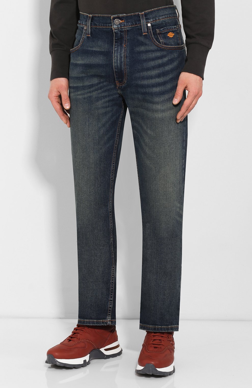 Мужские джинсы genuine motorclothes HARLEY-DAVIDSON синего цвета, арт. 99068-20VM | Фото 3 (Силуэт М (брюки): Прямые; Кросс-КТ: Деним; Длина (брюки, джинсы): Стандартные; Материал внешний: Хлопок, Деним; Детали: Потертости)