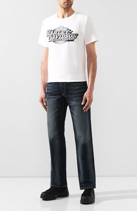 Мужские джинсы genuine motorclothes HARLEY-DAVIDSON синего цвета, арт. 96046-15VM | Фото 2 (Материал внешний: Хлопок, Деним; Длина (брюки, джинсы): Стандартные; Кросс-КТ: Деним; Детали: Потертости; Силуэт М (брюки): Прямые)