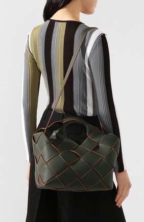 Женская сумка woven LOEWE хаки цвета по цене 225500 руб., арт. 321.12.L62 | Фото 5 Женская сумка woven LOEWE хаки цвета, арт. 321.12.L62 | Фото 5