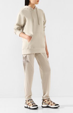 Женские брюки rick owens x champion RICK OWENS бежевого цвета по цене 27000 руб., арт. CW20S0029/113644 | Фото 2 Женские брюки rick owens x champion RICK OWENS бежевого цвета, арт. CW20S0029/113644 | Фото 2