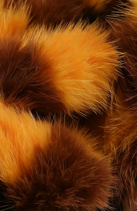 Мужские меховой шарф FENDI разноцветного цвета по цене 259000 руб., арт. FNG520 ABRP | Фото 2 Мужские меховой шарф FENDI разноцветного цвета, арт. FNG520 ABRP | Фото 2