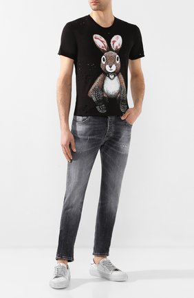 Мужская хлопковая футболка DOM REBEL черного цвета по цене 11850 руб., арт. B00TS/REGULAR T-SHIRT/H0LES | Фото 2 Мужская хлопковая футболка DOM REBEL черного цвета, арт. B00TS/REGULAR T-SHIRT/H0LES | Фото 2