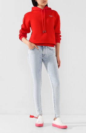 Женские джинсы OFF-WHITE голубого цвета по цене 44850 руб., арт. 0WYA003T20DEN0014501 | Фото 2 Женские джинсы OFF-WHITE голубого цвета, арт. 0WYA003T20DEN0014501 | Фото 2
