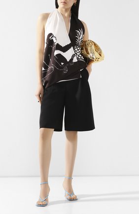 Женская шелковый топ BOTTEGA VENETA черно-белого цвета по цене 132500 руб., арт. 623699/VKSX0 | Фото 2 Женская шелковый топ BOTTEGA VENETA черно-белого цвета, арт. 623699/VKSX0 | Фото 2