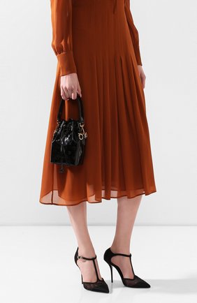 Женская сумка mon tresor FENDI черного цвета по цене 115000 руб., арт. 8BS010 AAFJ | Фото 2 Женская сумка mon tresor FENDI черного цвета, арт. 8BS010 AAFJ | Фото 2