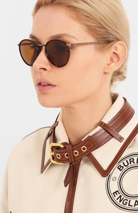 Женские солнцезащитные очки GIORGIO ARMANI коричневого цвета по цене 22100 руб., арт. 101M-325933 | Фото 2 Женские солнцезащитные очки GIORGIO ARMANI коричневого цвета, арт. 101M-325933 | Фото 2