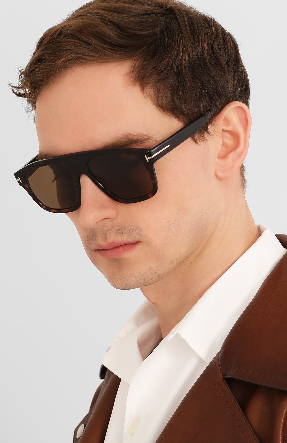 Женские солнцезащитные очки TOM FORD коричневого цвета, арт. TF777 52H | Фото 3 (Тип очков: С/з; Очки форма: Прямоугольные, D-форма; Оптика Гендер: оптика-мужское)