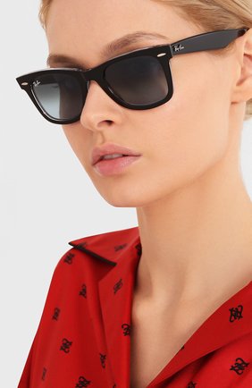 Женские солнцезащитные очки RAY-BAN черного цвета по цене 12500 руб., арт. 2140-12943M | Фото 2 Женские солнцезащитные очки RAY-BAN черного цвета, арт. 2140-12943M | Фото 2