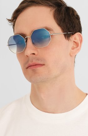 Женские солнцезащитные очки RAY-BAN голубого цвета по цене 0 руб., арт. 1972-91493F | Фото 3 Женские солнцезащитные очки RAY-BAN голубого цвета, арт. 1972-91493F | Фото 3 (Кросс-КТ: С/з-унисекс; Региональные ограничения белый список (Axapta Mercury): RU; Тип очков: С/з; Очки форма: Креативные; Оптика Гендер: оптика-унисекс)