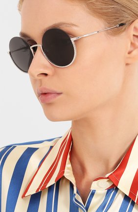 Женские солнцезащитные очки MIU MIU черного цвета по цене 22300 руб., арт. 69US-1BC5S0 | Фото 2 Женские солнцезащитные очки MIU MIU черного цвета, арт. 69US-1BC5S0 | Фото 2