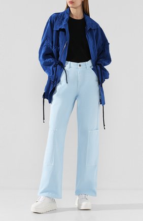 Женские джинсы MARC JACOBS (THE) голубого цвета по цене 28250 руб., арт. D4000001 | Фото 2 Женские джинсы MARC JACOBS (THE) голубого цвета, арт. D4000001 | Фото 2