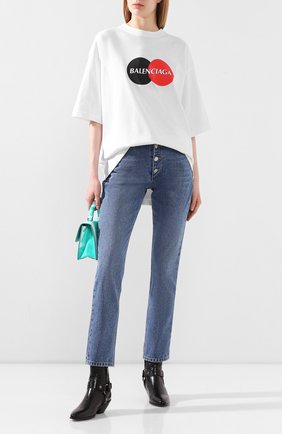 Женская хлопковая футболка BALENCIAGA белого цвета по цене 35900 руб., арт. 620941/TIV79 | Фото 2 Женская хлопковая футболка BALENCIAGA белого цвета, арт. 620941/TIV79 | Фото 2