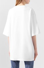 Женская хлопковая футболка BALENCIAGA белого цвета, арт. 620941/TIV79 | Фото 4 (Рукава: Короткие; Принт: С принтом; Длина (для топов): Удлиненные; Материал вн�ешний: Хлопок; Стили: Спорт-шик; Женское Кросс-КТ: Футболка-одежда)