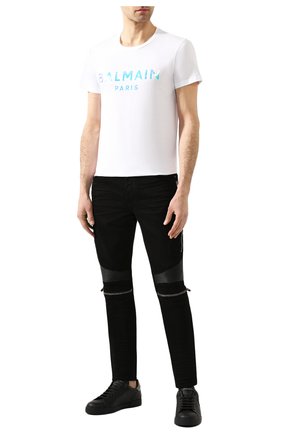 Мужская хлопковая футболка BALMAIN белого цвета, арт. TH01601/I309 | Фото 2 (Материал внешний: Хлопок; Длина (для топов): Стандартные; Рукава: Короткие; Мужское Кросс-КТ: Футболка-одежда; Стили: Кэжуэл; Принт: С принтом)