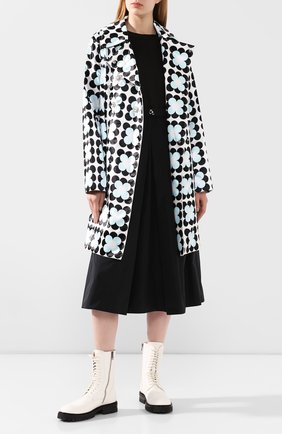 Женское пальто 0 moncler richard quinn MONCLER GENIUS черно-белого цвета по цене 142400 руб., арт. F1-09F-1C705-00-54AM0 | Фото 2 Женское пальто 0 moncler richard quinn MONCLER GENIUS черно-белого цвета, арт. F1-09F-1C705-00-54AM0 | Фото 2