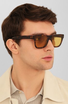 Женские солнцезащитные очки KENZO коричневого цвета по цене 0 руб., арт. KZ40018U 52E | Фото 3 Женские солнцезащитные очки KENZO коричневого цвета, арт. KZ40018U 52E | Фото 3 (Кросс-КТ: С/з-унисекс; Региональные ограничения белый список (Axapta Mercury): RU; Тип очков: С/з; Оптика Гендер: оптика-унисекс; Очки форма: Прямоугольные)