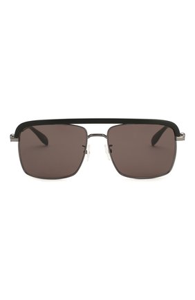 Женские солнцезащитные очки ALEXANDER MCQUEEN черного цвета по цене 34950 руб., арт. AM0258S 002 | Фото 4 Женские солнцезащитные очки ALEXANDER MCQUEEN черного цвета, арт. AM0258S 002 | Фото 4