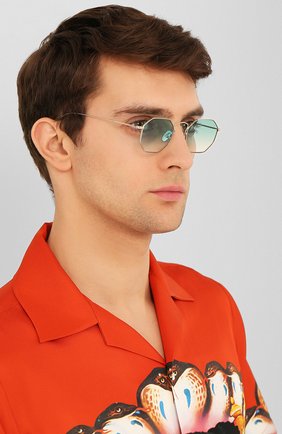 Женские солнцезащитные очки EYEPETIZER голубого цвета по цене 10900 руб., арт. CLAIRE 1-21 | Фото 3 Женские солнцезащитные очки EYEPETIZER голубого цвета, арт. CLAIRE 1-21 | Фото 3 (Тип очков: С/з; Очки форма: Креативные, Прямоугольные; Оптика Гендер: оптика-унисекс)