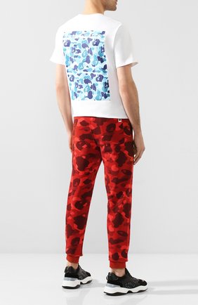 Мужская хлопковая футболка BAPE белого цвета по цене 7455 руб., арт. 1G20110009 | Фото 2 Мужская хлопковая футболка BAPE белого цвета, арт. 1G20110009 | Фото 2