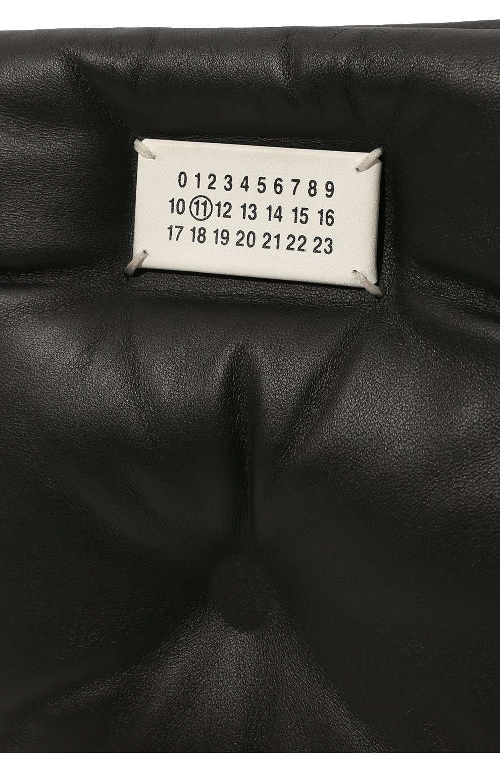 Женский клатч glam slam MAISON MARGIELA черного цвета по цене 109500 руб., арт. S56WF0095/PR818 | Фото 3 Женский клатч glam slam MAISON MARGIELA черного цвета, арт. S56WF0095/PR818 | Фото 3 (Размер: medium; Материал: Натуральная кожа; Женское Кросс-КТ: Клатч-клатчи)